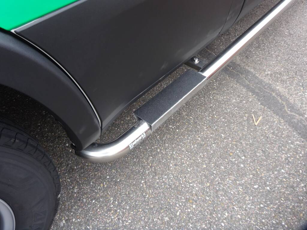 van Walraven Iveco bus opstap